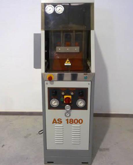 Maquina para pegar suela Iron Fox  AS 1800